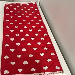 Heart Patterned Red Throw Blanket
